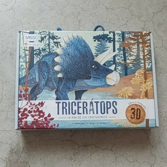 TRICERÁPTOS - LA ERA DE LOS DINOSAURIOS - LIBRO + MAQUETA 3D