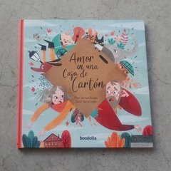 AMOR EN UNA CAJA DE CARTÓN