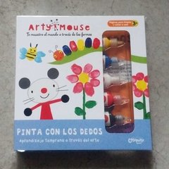 ARTY MOUSE PINTA CON LOS DEDOS