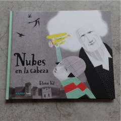 NUBES EN LA CABEZA