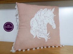 COMBO 2 ALMOHADONES CON RELIEVE en internet