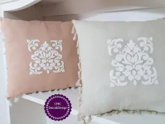 ALMOHADÓN ARABESCO CON RELIEVE - comprar online