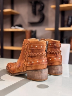 BOTAS NOTT en internet