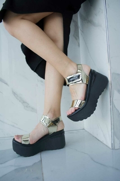 SANDALIAS SAVAKIEV - comprar online