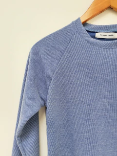 Remera SATURNO celeste en internet
