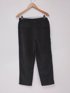 Pantalón PLUTON negro - Puntos en el espacio