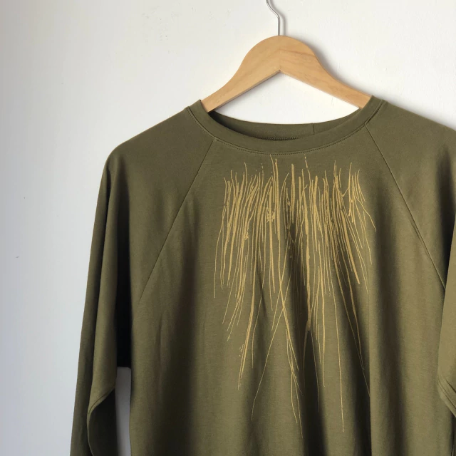 Remera NIKITA pradera verde — imagen 2