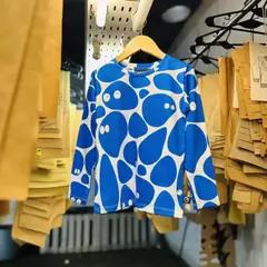 Remera PIEDRAS azul francia manga larga