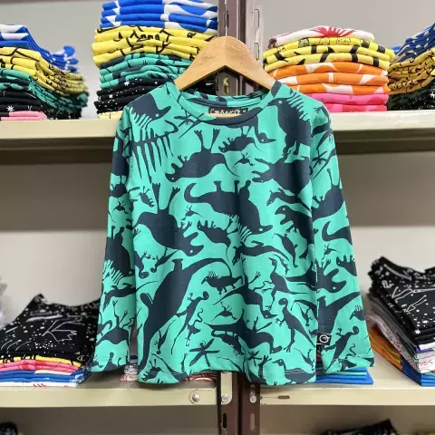 Remera DINOSAURIO manga larga