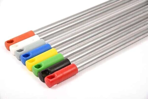 Cabo Aluminio Liso (150 cm) c/puntera colores