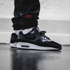 Zapatillas Nike Air Max 1 Rebell Skulls