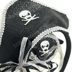SET VINCHA + PARCHE CON DETALLE BRILLOSO "PIRATAS" - tienda online