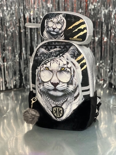 COSMETIQUERA PLATEADA TIGRE PODER RUSTICO