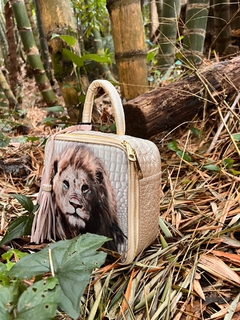 BOLSO CUADRADO LEON DORADO GAIA