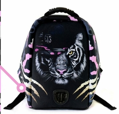 MORRAL ANTI - ROBO TIGRE CAMUFLADO FUCSIA - comprar en línea