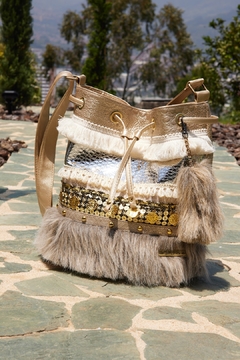 TULA DORADA GYPSY DECORADA en internet