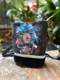 BOLSO LEOPARDO PENACHOS AZUL en internet