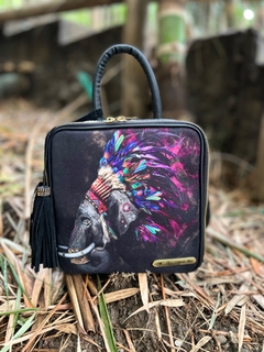 BOLSO CUADRADO ELEFANTE PENACHOS