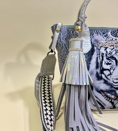 BOLSO COQUETTE TIGRE DE PODER - ALMAMOR