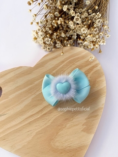 Laço Melina Pompom Coração P-6Cm Azul Crystaline
