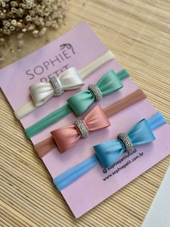 Sophielovers 4 Laços Crepe Maelle P-8Cm Off, Verde, Salmon, Azul Faixa Baby - Sophie Petit