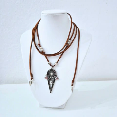 Choker Escudo en internet