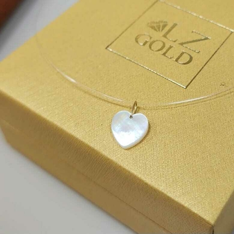 Colar Fio de Nylon com coração madrepérola Ouro 18k