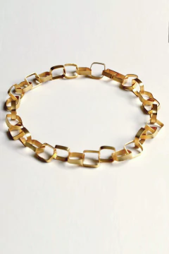 COLLAR CUADRADOS IRREGULARES DORE