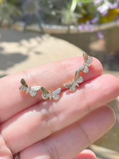 Brinco Libélulas Zircônia Branca Banho de Ouro 18K - Adriana Cianelli