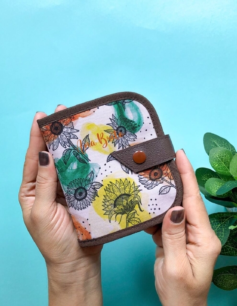 Porta fone de ouvidos/carregador - Pés no chão