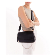 Cartera y Bandolera urbana de Cuero. Duo Negro en internet