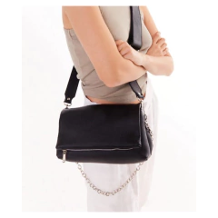 Cartera y Bandolera urbana de Cuero. Duo Negro - Divinos Abalorios