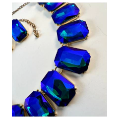 Collar Reyna en internet