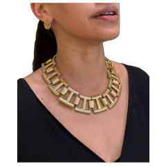 Collar Naranjo Dorado