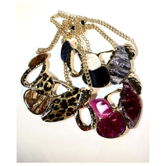 Collar Resina Calado Negro - comprar online