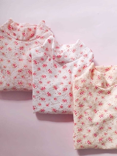 Polera Florcitas Americana en internet
