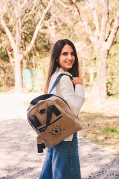 Mochi Houston Plus Eye gamuza beige - comprar online