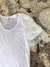 Camiseta Sinos - Emannuelle Junqueira para Básico.com na internet