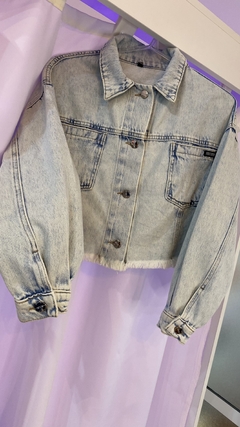 CAMPERA DE JEANS OVERSIZE