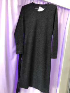 VESTIDO MIDI CUELLO REDONDO en internet
