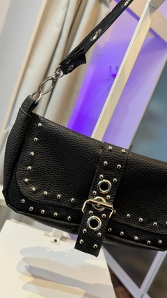 BAGUETTE BLACK TINA - comprar online