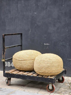 FIB013B- Puff de rafia 50x30cmh NATURAL en internet