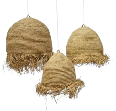LAM075- Pantalla de rafia redonda con flecos 30x27cmh