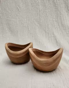 MAT016-Bowl irregular de teca 15cm x10cm H
