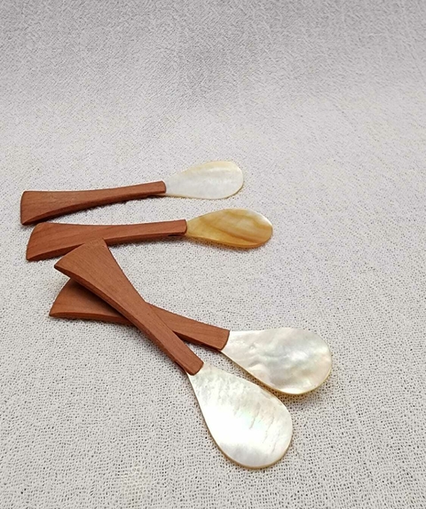 MSW081- Cucharita de sawoh con forma y nácar 11cm en internet