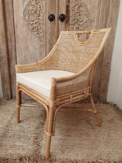 MUE118 - Silla Australiana - 56cm Ancho - 64cm Prof - 58cm Alt. Asiento - 93cm Alt. Respaldo en internet