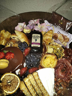 Box luz - CESTA NA CAIXA - Café da manhã/brunch, platters e outros