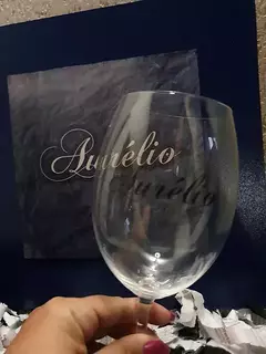 Box vinho, taça de cristal e amanteigados personalizados - comprar online