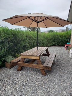 Mesa de Picnic + Quitasol 3 metros