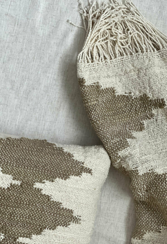 Almofada Pampa - Oiamo | Arte, pesquisa e design ancestral interpretam a cultura dos povos do Sul do Brasil